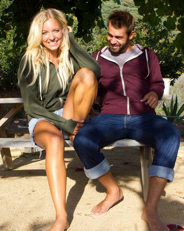 Unisex Heathered French Terry Full-Zip Hooded Sweatshirt